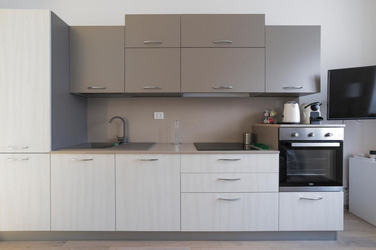 Milano Cosy Apt With Balcony! Luaran gambar