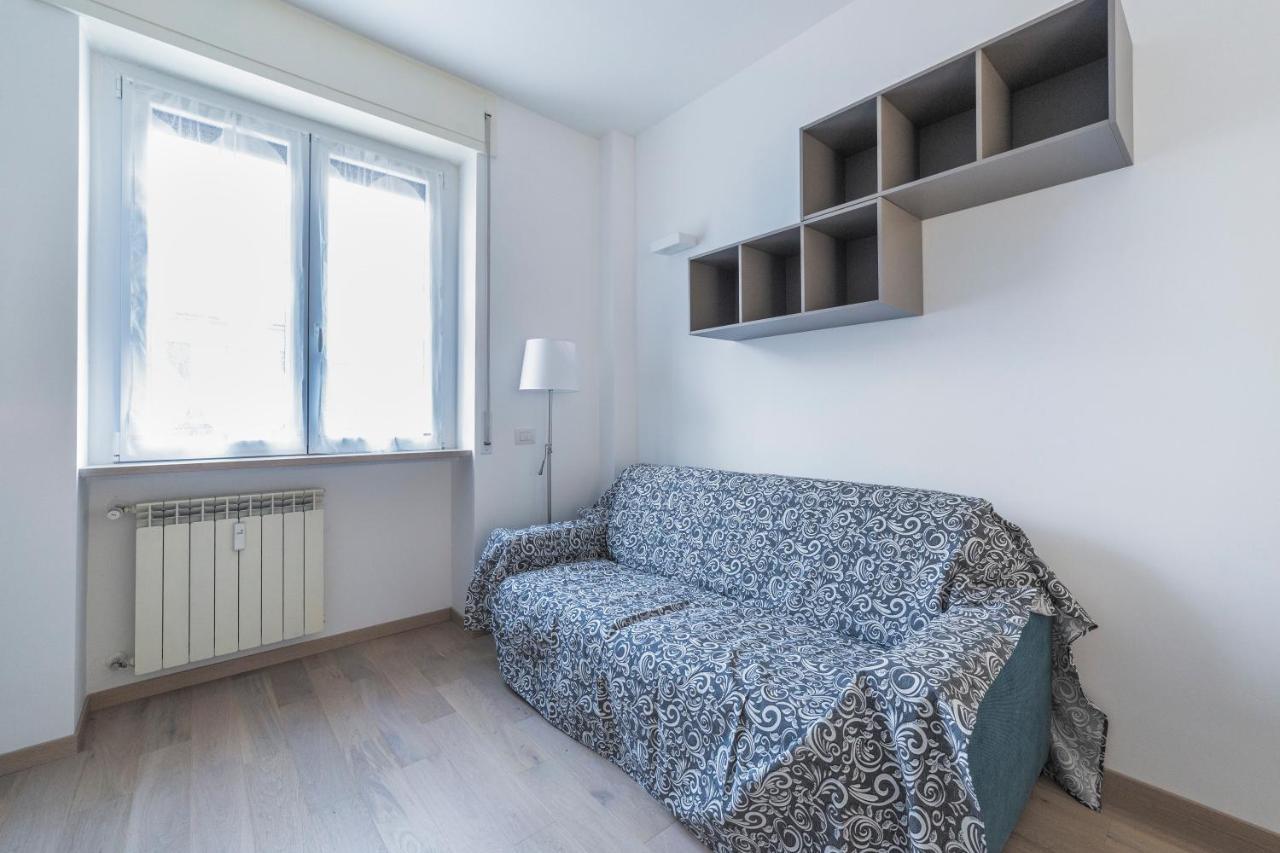Milano Cosy Apt With Balcony! Luaran gambar