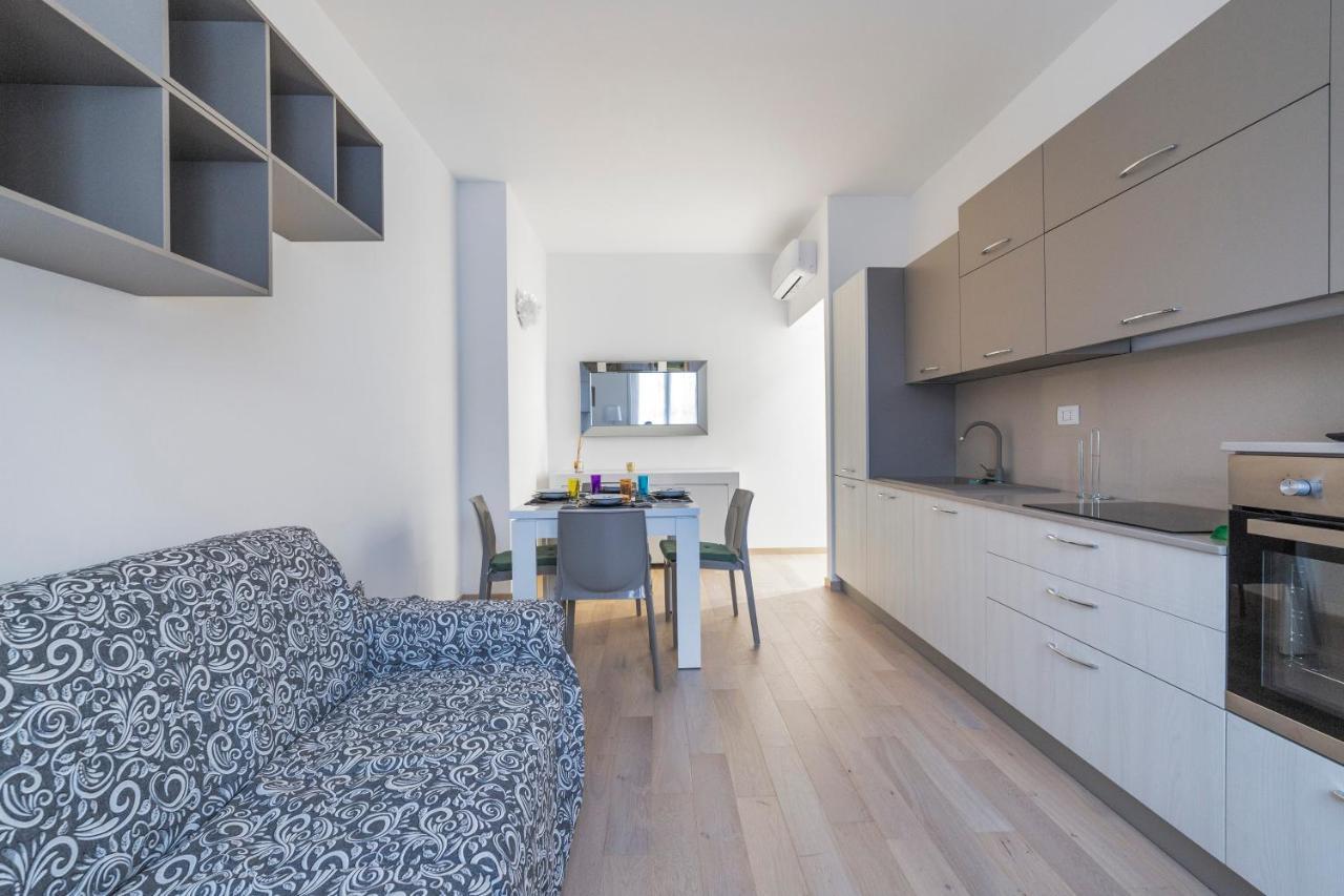 Milano Cosy Apt With Balcony! Luaran gambar