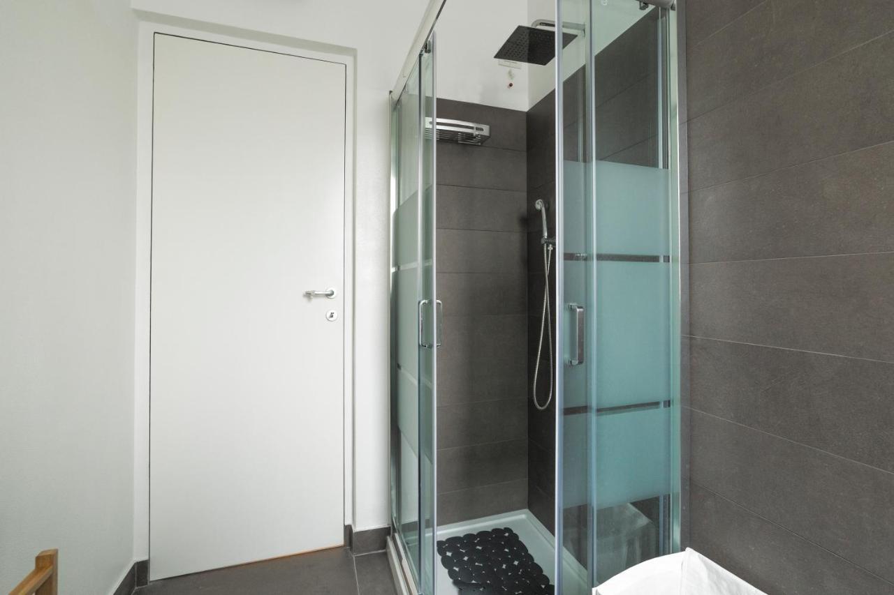 Milano Cosy Apt With Balcony! Luaran gambar